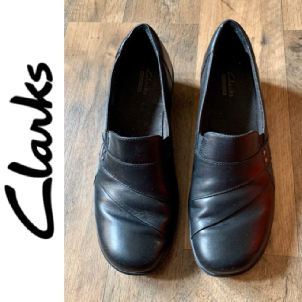 Clarks Channing Essa Black Slip On Loafer 15260